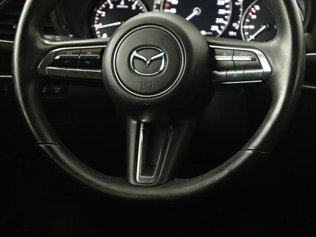 Mazda 3 2.0 e-SkyActiv-G Sportive | Head-Up | Stoel & stuurverwarming | Adaptive cruise | Carplay | Camera | Keyless | Climate control