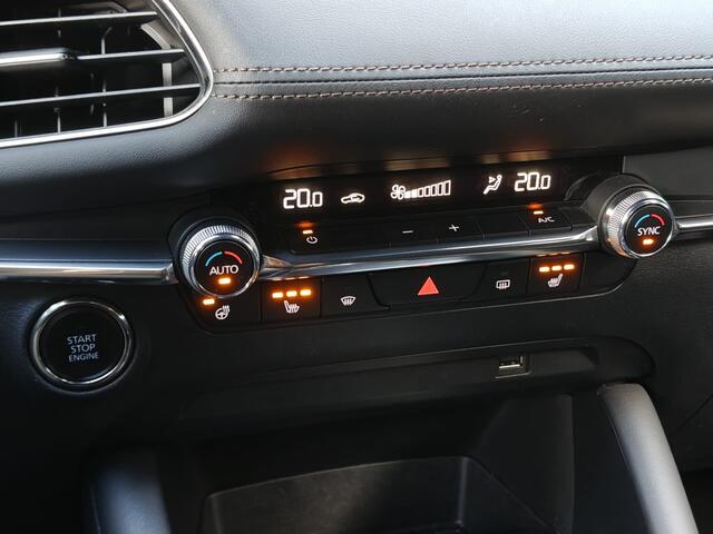 Mazda 3 2.0 e-SA-G Sportive 150PK / CAMERA / DEALER ONDERHOUDEN