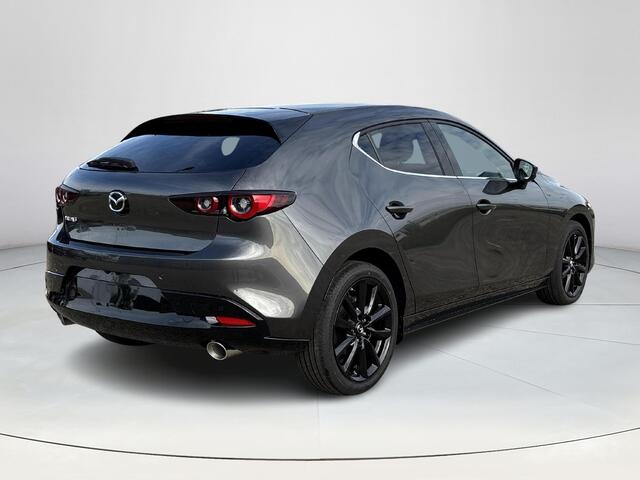 Mazda 3 2.0 e-SkyActiv-X M Hybrid 186 Takumi | Stoel/stuurverwarming | BOSE- Premium audio | Elektrische geheugen stoelen | Lederen bekleding | Apple carplay/ Android auto |