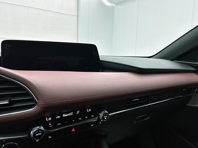 Mazda 3 2.0 e-SkyActiv-X M Hybrid 186 Takumi Sunroof Rood leer | Schuifdak | Bose