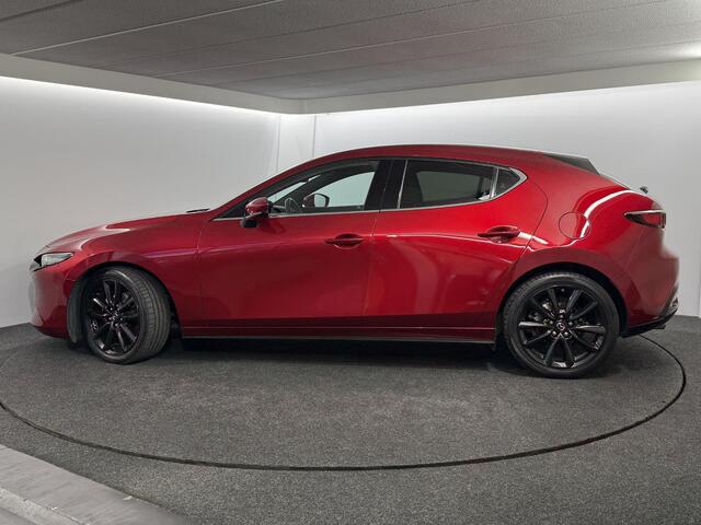 Mazda 3 2.0 e-SkyActiv-X M Hybrid 180 Luxury / Bose / NL auto / Leder / NAP / Navigatie