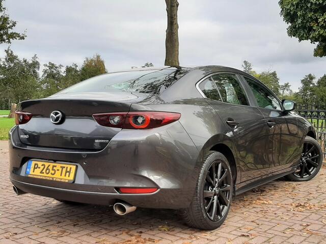 Mazda 3 2.0 Skyactiv-x 186pk Airco Adap.cruise-control Navigatie Bluetooth Stuur- en stoelverwarming