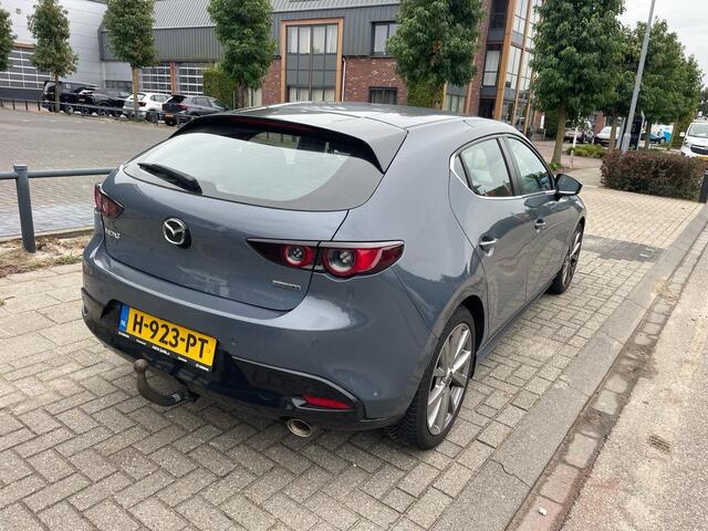 Mazda 3 2.0 e-SkyActiv-X M Hybrid 180 Comfort met Bose