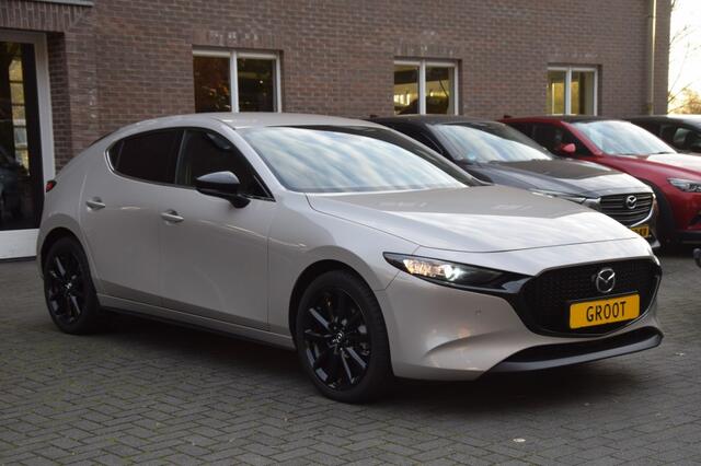 Mazda 3 2.5 E-SA-G HOMURA