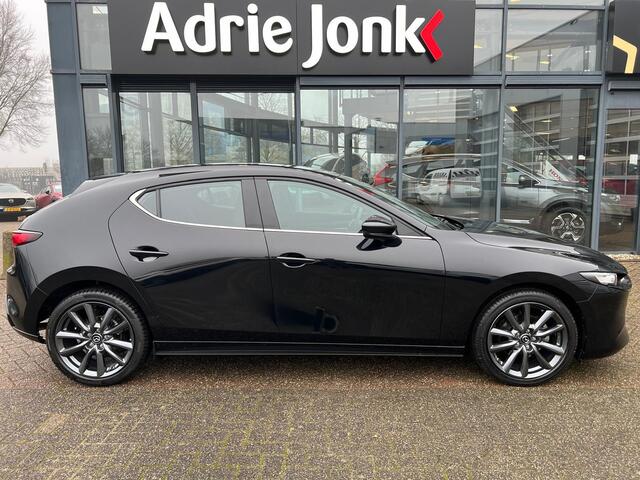 Mazda 3 2.5 e-SkyActiv-G M Hybrid 140 Centre-line | AUTOMAAT | *6 JAAR GARANTIE | APPLE & ANDROID AUTO | CAMERA | NAVIGATIE | STUUR + STOELVERWARMING |