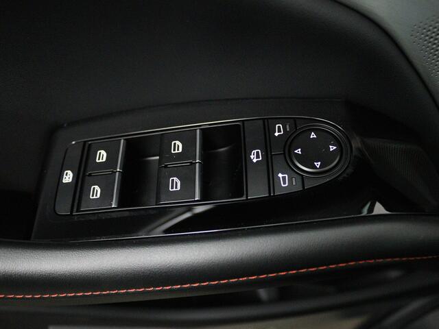 Mazda 3 2.5 e-SkyActiv-G M Hybrid 140 Nagisa automaat | Bose | Leder / alcantara |