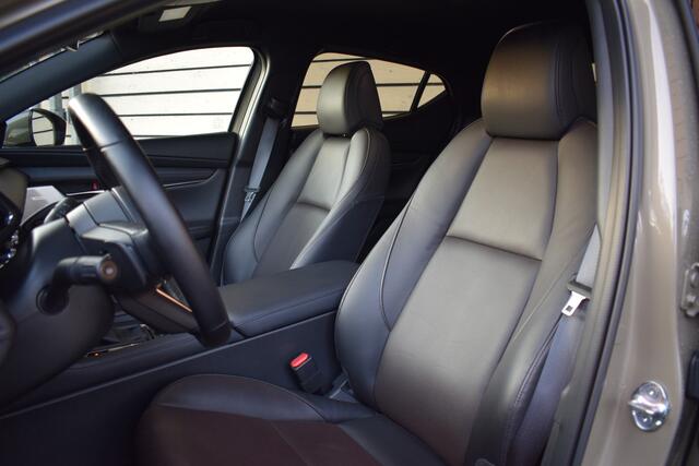 Mazda 3 2.5 e-SkyActiv-G M Hybrid 140 Takumi - Aero Pack - Black Edition