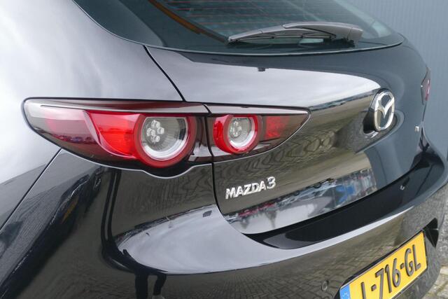 Mazda 3 2.0 e-SkyActiv-G M Hybrid 122 Luxury | All season banden | Rijklaarprijs!