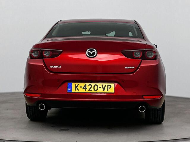 Mazda 3 2.0 e-SkyActiv-G M Hybrid 150 Sportive | Parkeersensoren | 18"inch LM Velgen | Metallic Lak | Apple Carplay/Android Auto | Achteruitrij Camera |