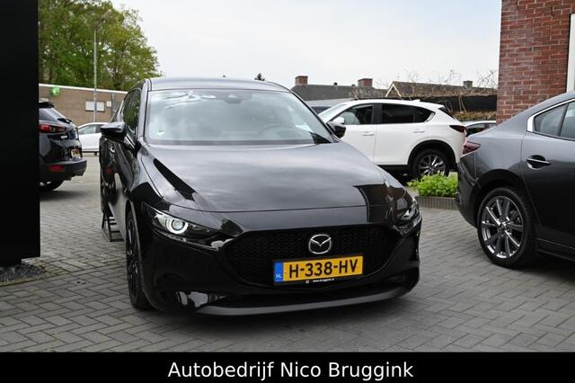 Mazda 3 e-SkyActiv-X 180 automaat Luxury met I-activsense *Trekhaak* *Dealeronderhouden* *All-in prijs*