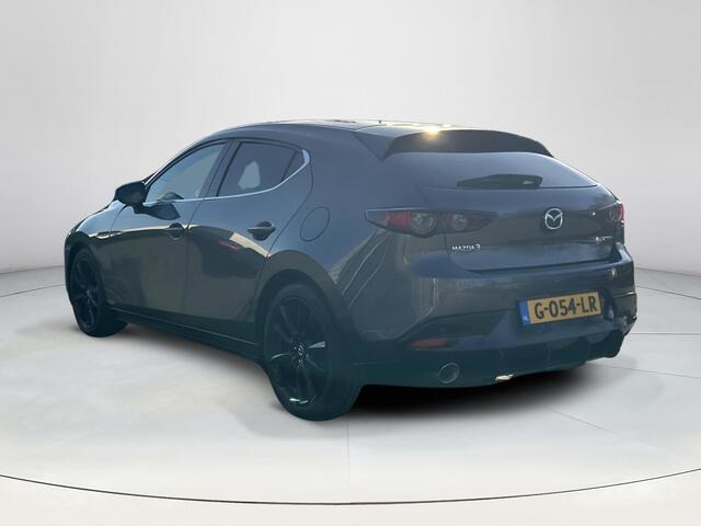 Mazda 3 2.0 e-SkyActiv-X M Hybrid 180 Luxury | Lederen bekleding| Apple Car play| Led koplampen | Voorstoelen verwarmd| Pasrkeersensors voor en achter|
