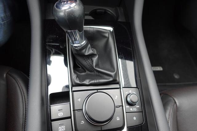 Mazda 3 2.0 E-SA-X LUXURY Zeer Fraai