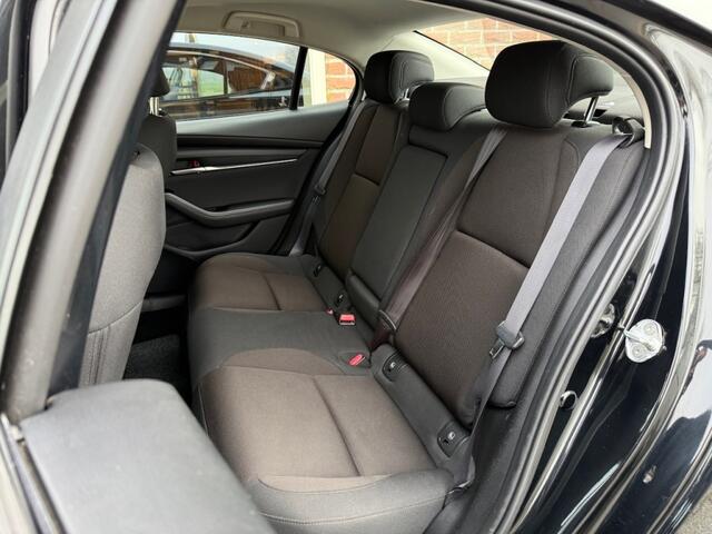 Mazda 3 2.0 SkyActiv-G LED / GROOT.NAVI / TREKHAAK / AIRCO / CRUISE