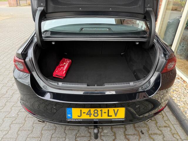 Mazda 3 2.0 SkyActiv-G LED / GROOT.NAVI / TREKHAAK / AIRCO / CRUISE