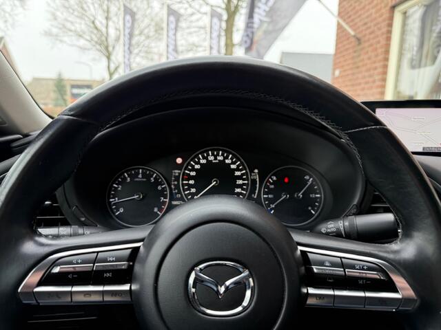 Mazda 3 2.0 SkyActiv-G LED / GROOT.NAVI / TREKHAAK / AIRCO / CRUISE