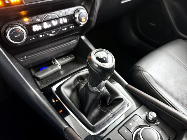 Mazda 3 2.0 SkyActiv-G 120 GT-M | Parkeercamera | Head-up display | Stoelverwarming | Cruise control