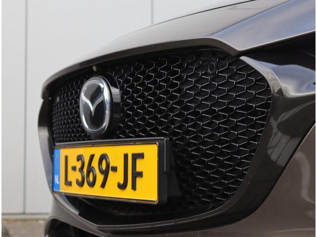 Mazda 3 2.0 e-SkyActiv-X M Hybrid 180 Luxury | 360 Camera | Bose | Leder