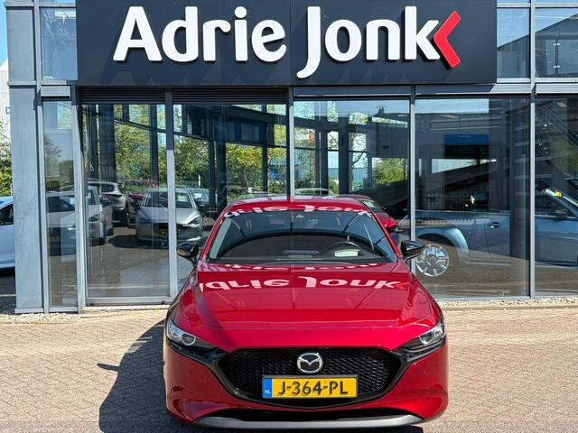 Mazda 3 2.0 e-SkyActiv-X M Hybrid 180 Comfort met Bose AUTOMAAT | LEDER | Bose Audio | A.CAMERA | HEAD-UP DISPLAY | APPLE CARPLAY/ANDROID AUTO | 18"LM VELGEN | NED.AUTO | DELAER ONDERHOUDEN |