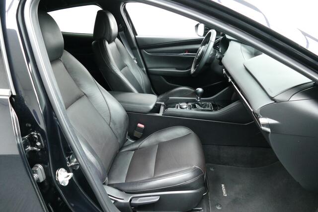 Mazda 3 2.0 e-SkyActiv-X M Hybrid 180 Comfort met Bose. Adap Cruise, Leer, Stoel&StuurVerw, 360 Camera