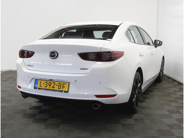 Mazda 3 2.0 e-SkyActiv-G M Hybrid 122 Comfort CAMERA | CARPLAY | ADAPCRUISE | LMV18 | HEAD-UP | LED | DAB | CLIMATE | NAVI | STOEL/STUURVERW