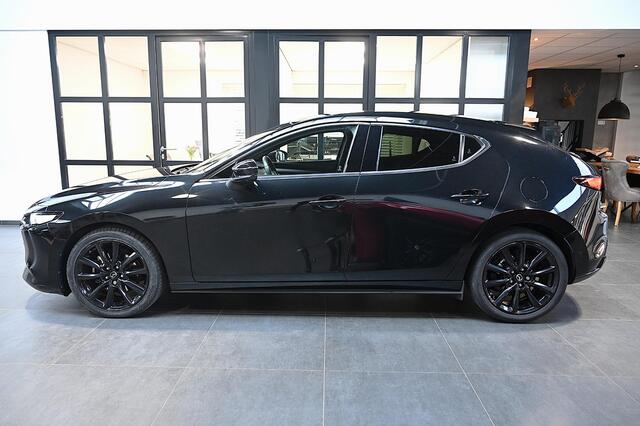 Mazda 3 e-SkyActiv-X 180 automaat Luxury met I-activsense *Trekhaak* *Dealeronderhouden* *All-in prijs*