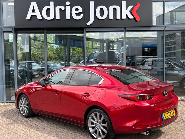 Mazda 3 2.0 e-SkyActiv-G M Hybrid Luxury TREKHAAK | LEDER | Bose AUDIO | 18"LM VELGEN | CAMERA | 1e EIG | NED. AUTO | DEALER ONDERHOUDEN |