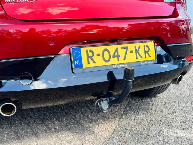 Mazda 3 2.0 e-SkyActiv-G M Hybrid 122 Comfort TREKHAAK | CAMERA | PARKEER SENSOREN V+A | HEAD-UP DISPLAY | APPLE CARPLA / ANDROID AUTO | STOEL- en STUURVERWARMING |
