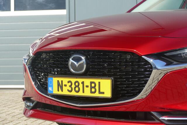 Mazda 3 2.0 e-SkyActiv-X M Hybrid 186 Luxury | TREKHAAK | LEER | BOSE | ADAPT. CRUISE | RIJKLAARPRIJS |