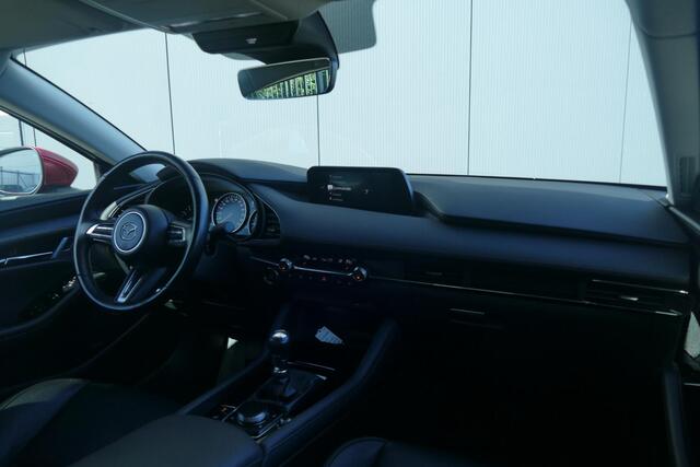 Mazda 3 2.0 e-SkyActiv-X M Hybrid 186 Luxury | TREKHAAK | LEER | BOSE | ADAPT. CRUISE | RIJKLAARPRIJS |