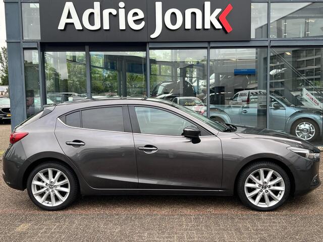 Mazda 3 2.0 SkyActiv-G 120 GT-M | LEDER | CAMERA | BOSE AUDIO | NAVIGATIE | NED AUTO | DEALER ONDERHOUDEN | STOEL + STUURVERWARMING | ACC |