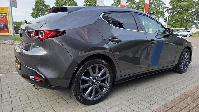Mazda 3 2.5 e-SkyActiv-G M Hybrid 140 Takumi