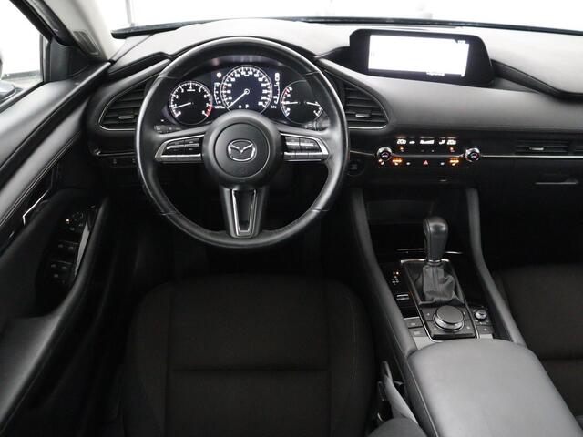 Mazda 3 2.0 e-SkyActiv-G M Hybrid 122 Comfort | Head-Up | Adaptive cruise | Camera | Carplay | Stuurverwarming | Full LED | Stoelverwarming | Navi Full map | Climate control