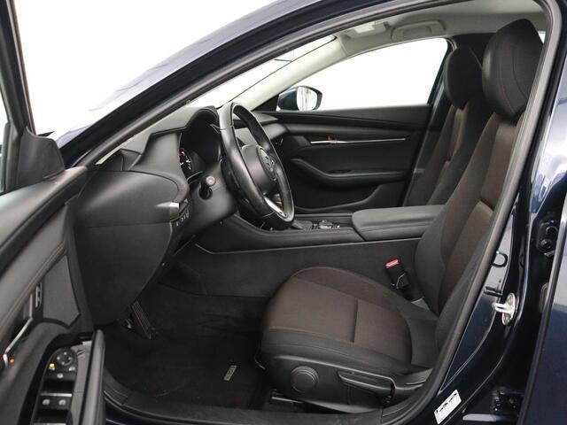 Mazda 3 2.0 e-SkyActiv-G M Hybrid 122 Comfort | Head-Up | Adaptive cruise | Camera | Carplay | Stuurverwarming | Full LED | Stoelverwarming | Navi Full map | Climate control