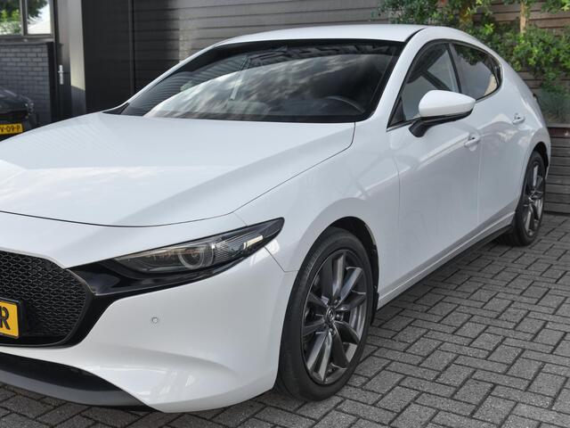 Mazda 3 2.0 e-SkyActiv-X M Hybrid 180 Luxury Leer Bose Navi Camera Trekhaak 18 inch