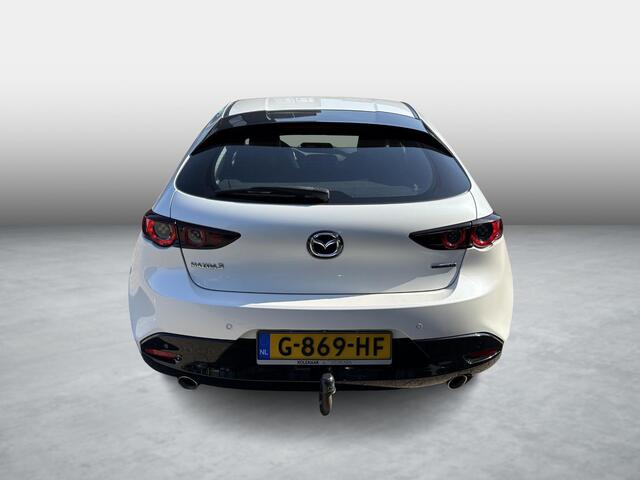 Mazda 3 HB 2.0 e-SkyActiv-X 180 M Hybrid Comfort met Bose , Trekhaak, Leder, Bose, Adap.Cruise, Navi, Apple, LMV 18 Inch, Camera, PDC, Stuur/Stoelverwarming