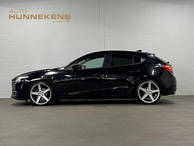 Mazda 3 2.0 SKYACTIV-G 120 Exclusive-Line Trekhaak | Cruise control | Carplay | Achteruitrij Camera | Navigatie | Stoel-/Stuur verwarming