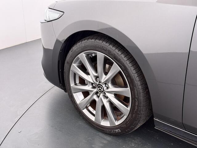 Mazda 3 186pk M Hybrid Luxury | 1ste eigenaar | BOSE | Dodehoekdetectie | LEER | 18"LMV | Stuur/stoelverwarming | Camera