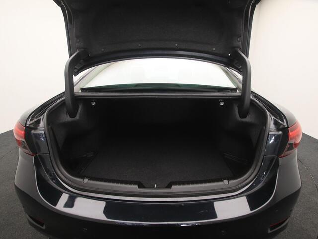 Mazda 6 2.0 SkyActiv-G Skylease Drive automaat met all-weather banden : dealer onderhouden