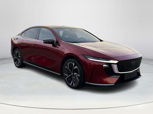 Mazda 6 6e Takumi Long Range 80 kWh | Dit jaar nog rijden 17% bijtelling | Zwart leder | 360 Camera | Geheugenstoelen | Panorama Dak | Headupdisplay | Adaptieve Cruise control | Sony premium audio | Dodehoeksensoren |