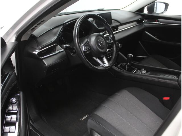 Mazda 6 Sportbreak 2.0 SkyActiv-G 165 Luxury CLIMATE | CARPLAY | LMV19 | AFNBTRHAAK | STOEL/STUURVERW | HEAD-UP | LED | ADAPCRUISE