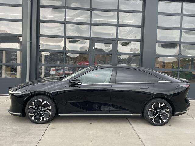 Mazda 6 6e Takumi Business Edition 68.8 kWh NAVI | APPLE CARPLAY / ANDROID| BEIGE LEDER INTERIEUR | PANORAMADAK |360 GR CAMERA | PARKEERSENSOREN V+A 19 INCH LMV | TREKGEWICHT 1500 KG