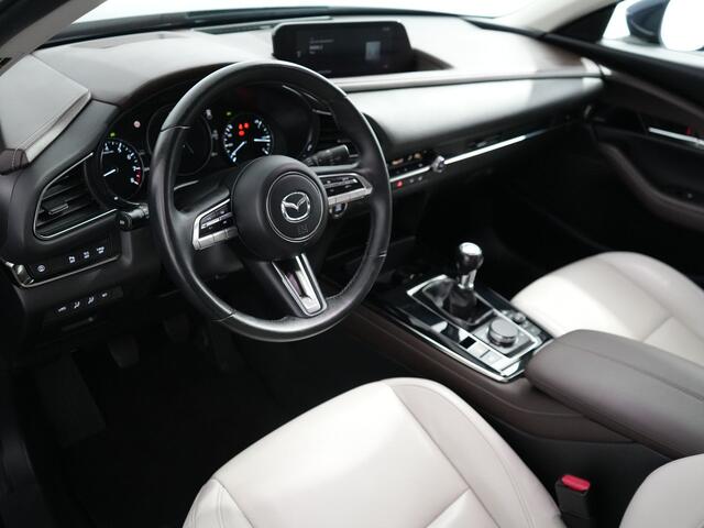 Mazda CX-30 2.0 e-SkyActiv-X M Hybrid Luxury | Trekhaak | 180pk | Bose audio | Camera | Leer | HUD |
