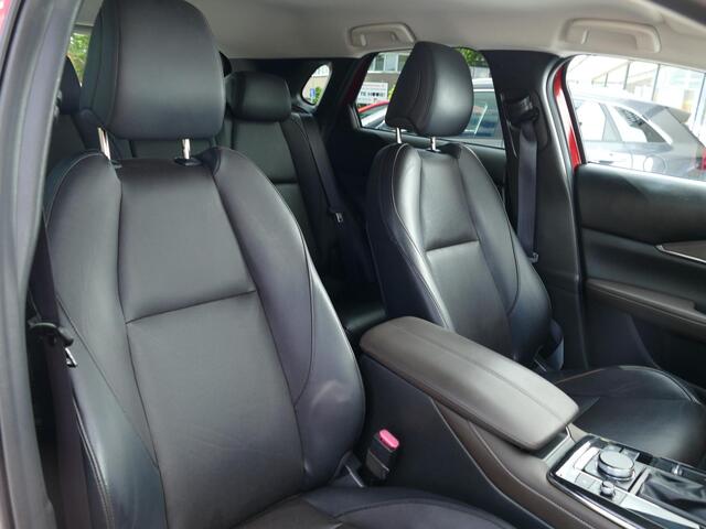 Mazda CX-30 2.0 e-SkyActiv-X M Hybrid Luxury | ALL SEASON | Leder | Camera | RIJKLAARPRIJS!