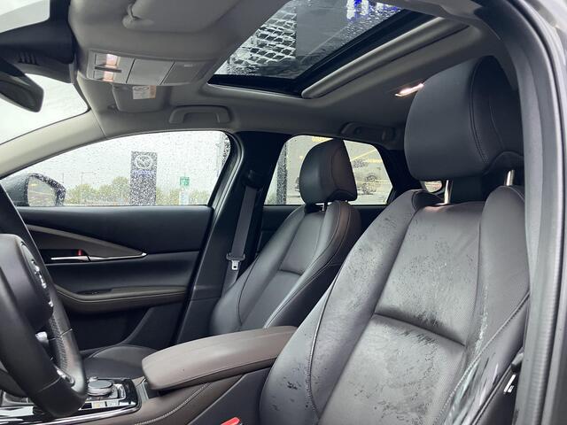 Mazda CX-30 2.0 e-SkyActiv-X 186 M Hybrid Luxury , Schuif/Kanteldak, Leder, 360 Camera, Navi, Bose, Adap.Cruise, Stoel/Stuurverwarming, Apple Carplay, Android Auto, Clima, LMV 18 Inch, HUD, LKA, PDC