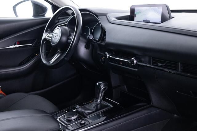 Mazda CX-30 2.0 e-SkyActiv-X M Hybrid Comfort AUTOMAAT | TREKHAAK | 18"VELGEN BLACK GLOSS | APPLE CARPLAY | A.CAMERA | HEAD UP DISPLAY | NAVIGATIE | NED. AUTO | DEALER ONDERHOUDEN |