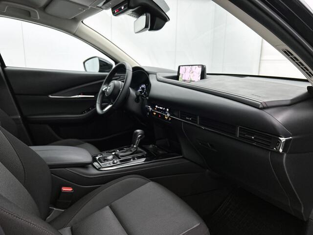 Mazda CX-30 2.5 e-SkyActiv-G M Hybrid Homura Interesse in dit voertuig? Hij is uitsluitend te bezichtigen op afspraak.