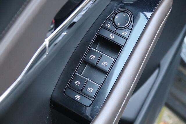Mazda CX-30 2.0 e-SkyActiv-X M Hybrid Luxury Automaat, Stoel & Stuurverwarmd, Camera, Bose