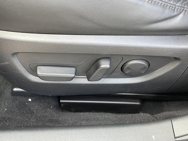 Mazda CX-30 2.0 e-SkyActiv-X 180 M Hybrid Luxury | AUTOMAAT | LEDER | BOSE | CLIMA | 18 INCH LMV | WINTERPAKKET