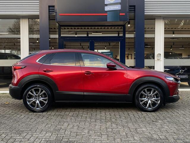 Mazda CX-30 2.0 e-SkyActiv-X M Hybrid Luxury / Automaat / NL-Auto / 1e-Eigenaar / Adaptieve Cruise-Control Stop&Go / Stoelverwarming / Stuurverwarming / Climate-Control / Apple-Carplay & Android-Auto / Head-Up-Display / DAB Radio-Bluetooth / Navi / Dodehoek-Detectie 