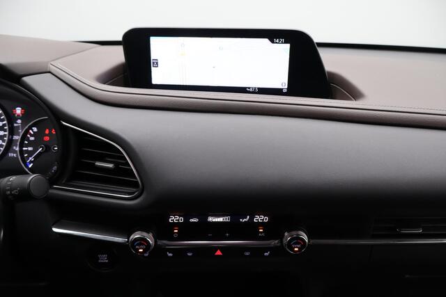 Mazda CX-30 2.0 e-SkyActiv-X M Hybrid Comfort Trekhaak | Stuurverwarming | Stoel verwarming | HUD | Navi | GARANTIE